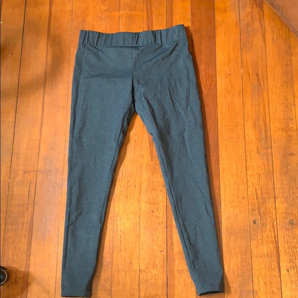 Grey leggings